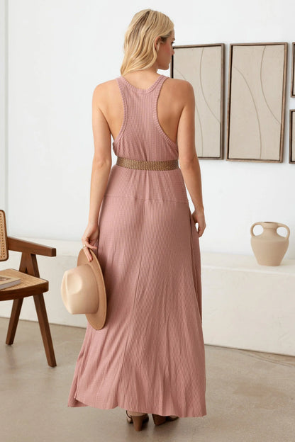 Boho-Chic Maxi Dress with Waffle Texture and Hip Pockets - V-Neckline